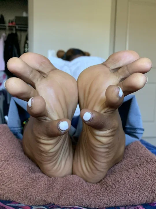 image of Curly Toes